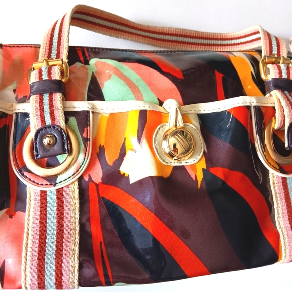VTG Missoni Y2K vinyl abstract satchel with canvas straps. - Picture 9 of 15